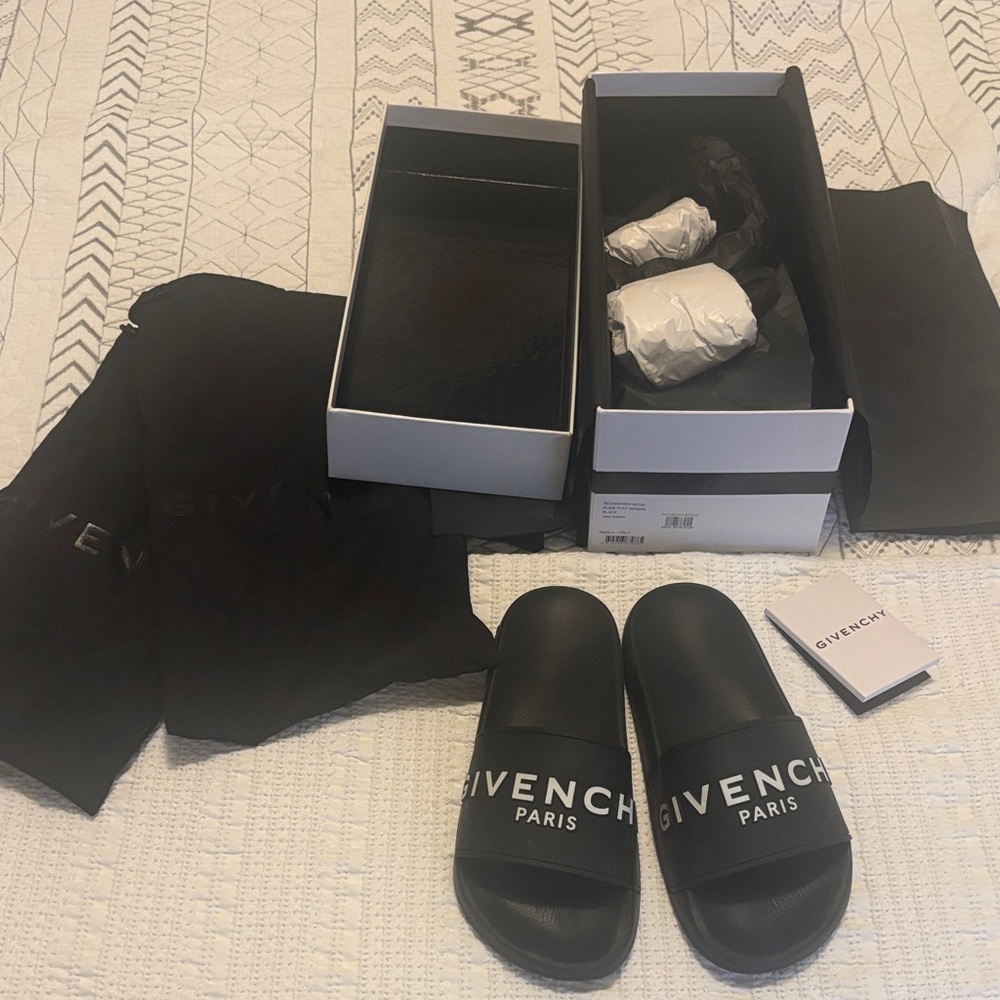 Givenchy Black Logo Slides